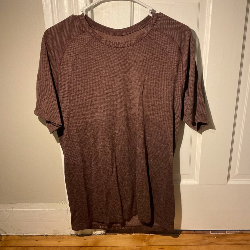 Lululemon Metal Vent Tech SS Size M